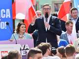 [WIDEO/FOTO] Rafał Trzaskowski z wizytą na świdnickim rynku. Kaczyński boi się wszystkiego, a aspiruje do rządzenia krajem