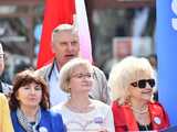 [WIDEO/FOTO] Rafał Trzaskowski z wizytą na świdnickim rynku. Kaczyński boi się wszystkiego, a aspiruje do rządzenia krajem