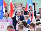 [WIDEO/FOTO] Rafał Trzaskowski z wizytą na świdnickim rynku. Kaczyński boi się wszystkiego, a aspiruje do rządzenia krajem