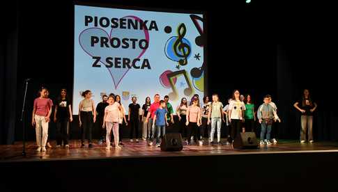 [WYNIKI/WIDEO/FOTO] Piosenka Prosto z Serca. Znamy wyniki konkursu piosenki zorganizowanego przez ZSS w Świdnicy