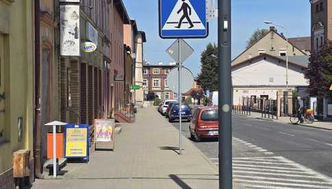 [FOTO] Posadzą drzewa wzdłuż ul. Armii Krajowej
