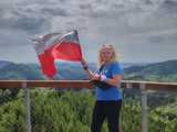 [FOTO] Gminny Rajd z Flagą. Gminne Koło PTTK Teraz Sudety wyruszyło na Dzikowiec
