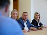 [FOTO] Samorządowcy z naszego powiatu spotkali się z ministrem Kierwińskim. W jakim celu?