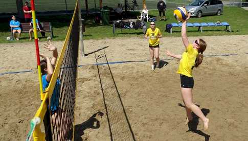 [FOTO] Za nami turniej plażówki dziewcząt z klas 7-8