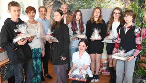 [FOTO] Znamy laureatów I Świdnickiego Konkursu Literackiego „Ad Fontes” 