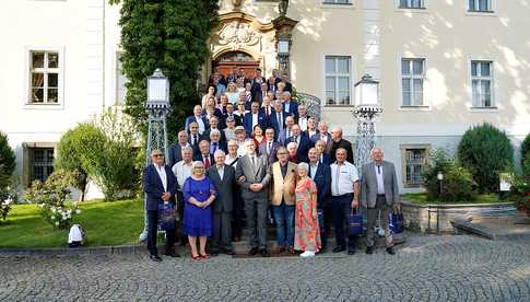 [FOTO] Samorządowcy z wszystkich dziewięciu kadencji spotkali się w Krzyżowej