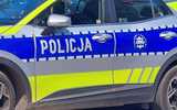 Z sądowym zakazem za kierownicą i fałszywymi danymi. Nerwowy manewr kierowcy nie uszedł uwadze policji