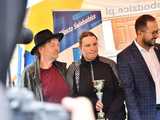 [WIDEO/FOTO] Zabytkowe pojazdy opanowały świebodzicki rynek