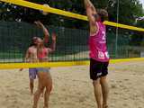 [FOTO] Siatkarskie miksty rywalizowały w turnieju plażówki