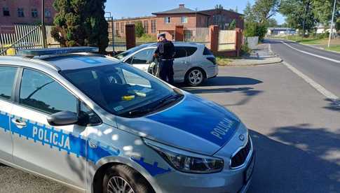 Podejrzane tablice i brak OC. Zatrzymanie 32-latki ujawnia znacznie więcej, niż się spodziewano
