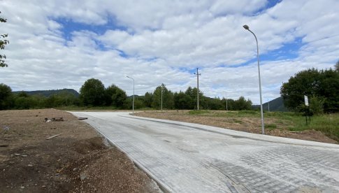 Zmierzamy do końca budowy Strefy Aktywności Gospodarczej w Głuszycy [Foto]