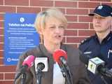 [WIDEO/FOTO] W Jedlinie-Zdroju powstał telefon na policję. Zapewnia szybki i łatwy kontakt z najbliższym komisariatem