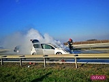 Zderzenie trzech pojazdów na A4. Osobówka spłonęła!