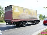 Kolizja osobówki z ciężarówką na Mińskiej