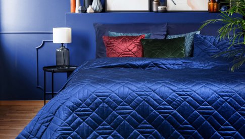 Narzuta na łóżko - jak wybrać odpowiedni rozmiar i materiał narzuty?