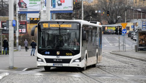 Na ulicach pojawił się testowy hybrydowy autobus MPK