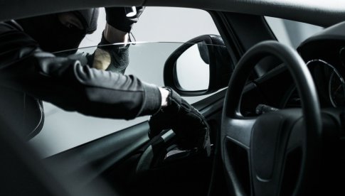 Jak uchronić swój samochód przed kradzieżą bądź włamaniem? 