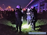 Wrocławscy policjanci zabezpieczali derby na Stadionie Miejskim
