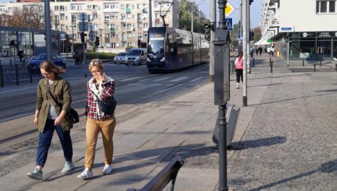 ZDiUM: Rozbudowa peronów tramwajowych na Nowym Targu i zmiana miejsca wjazdu na płytę Rynku