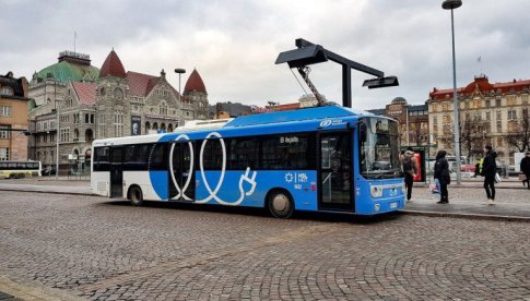 Autobus elektryczny w Helsinkach, fot. pixabay