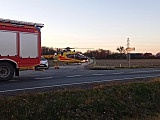 [FOTO] Czołowe zderzenia autobusu z samochodem osobowym w Cesarzowicach