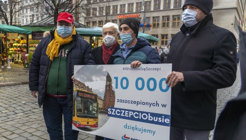 Ponad 10 000 zaszczepionych we wrocławskim SZCZEPCIObusie