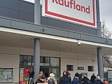 Akcja informacyjna o rzekomych antypracowniczych działaniach sieci Kaufland