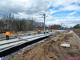 Linia 722 kursująca po Nowych Żernikach zostaje zawieszona. Remont torowiska na ul. Kosmonautów [FOTO]