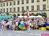 [FOTO, WIDEO] Bili rekord w śpiewaniu ukraińskiej piosenki. Dużo Ukraińców na wrocławskim rynku