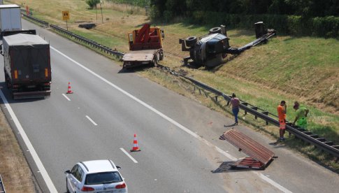 [FOTO] Uwaga! Zamknięty wiadukt nad autostradą A4