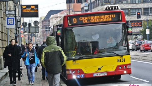 Usuwanie awarii MPWiK na Dąbrowskiego - zmiany w komunikacji miejskiej