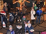 Uczniowie wrocławskich szkół muzycznych dali koncert na Jarmarku Bożonarodzeniowym [Foto]