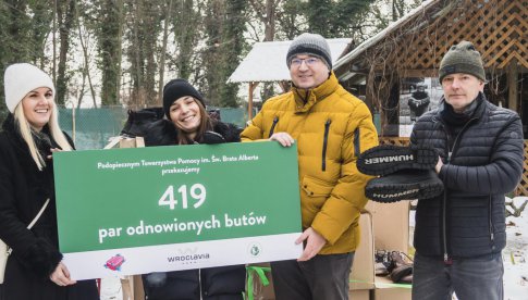 Prawie pół tysiąca odnowionych butów trafiło do potrzebujących. To efekt trzeciej światecznej zbiórki Wroclavii