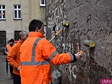 Zamalowali wulgarne napisy na ścianach budynków w ramach Światowego Dnia Walki z Dyskryminacją [Foto]