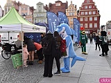 Mieszkańcy otrzymali 1000 darmowych butelek na wodę. Był tylko jeden warunek, aby ją otrzymać [Foto]