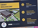 Przy murach nowego aquaparku zakopano kapsułę czasu. Jakie udogodnienia będzie miała nowa pływalnia? [ZOBACZ FOTO, WIDEO]