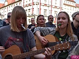 Rekord pobity! Prawie 8 tysięcy gitarzystów zagrało słynny utwór Jimiego Hendrixa na wrocławskim Rynku [Foto, Wideo]