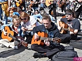 Rekord pobity! Prawie 8 tysięcy gitarzystów zagrało słynny utwór Jimiego Hendrixa na wrocławskim Rynku [Foto, Wideo]