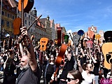 Rekord pobity! Prawie 8 tysięcy gitarzystów zagrało słynny utwór Jimiego Hendrixa na wrocławskim Rynku [Foto, Wideo]