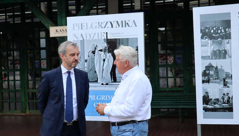 40 lat temu Papież Polak odwiedził Wrocław. Otwarto wystawę fotografii poświęconej wizycie Jana Pawła II [FOTO]