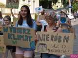 Młodzieżowy Strajk Klimatyczny ruszył ulicami Wrocławia [FOTO]