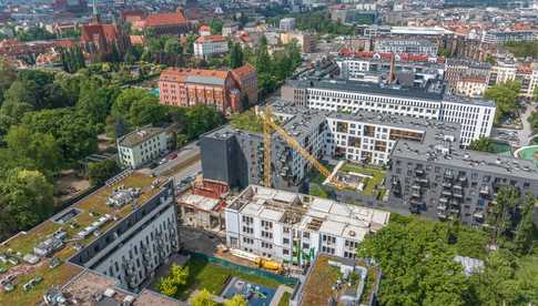 Kamienica w centrum Wrocławia przechodzi metamorfozę. Powstaną tam nowoczesne mieszkania [FOTO]