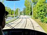 Historyczny moment! Pierwszy tramwaj przejechał przez TAT na Nowy Dwór: Trwają testowe przejazdy ulicą Strzegomską [FOTO]