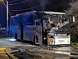 Pożar autobusu przy stacji paliw Ziębice