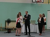 SP 2 w Kamieńcu Ząbkowickim: Najlepsi uczniowie nagrodzeni statuetkami 