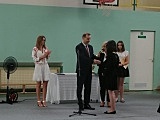 SP 2 w Kamieńcu Ząbkowickim: Najlepsi uczniowie nagrodzeni statuetkami 