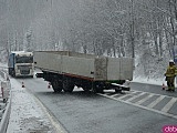 Śmiertelny wypadek dwóch ciężarówek i busa na trasie Bardo - Kłodzko