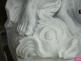 W Grocie Perseusza przy Pałacu Marianny Orańskiej zainstalowano marmurową rzeźbę herosa