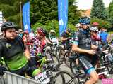 Setki rowerzystów na Bike Maratonie w Bardzie