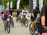 Setki rowerzystów na Bike Maratonie w Bardzie